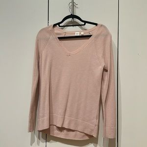 Gap sweater